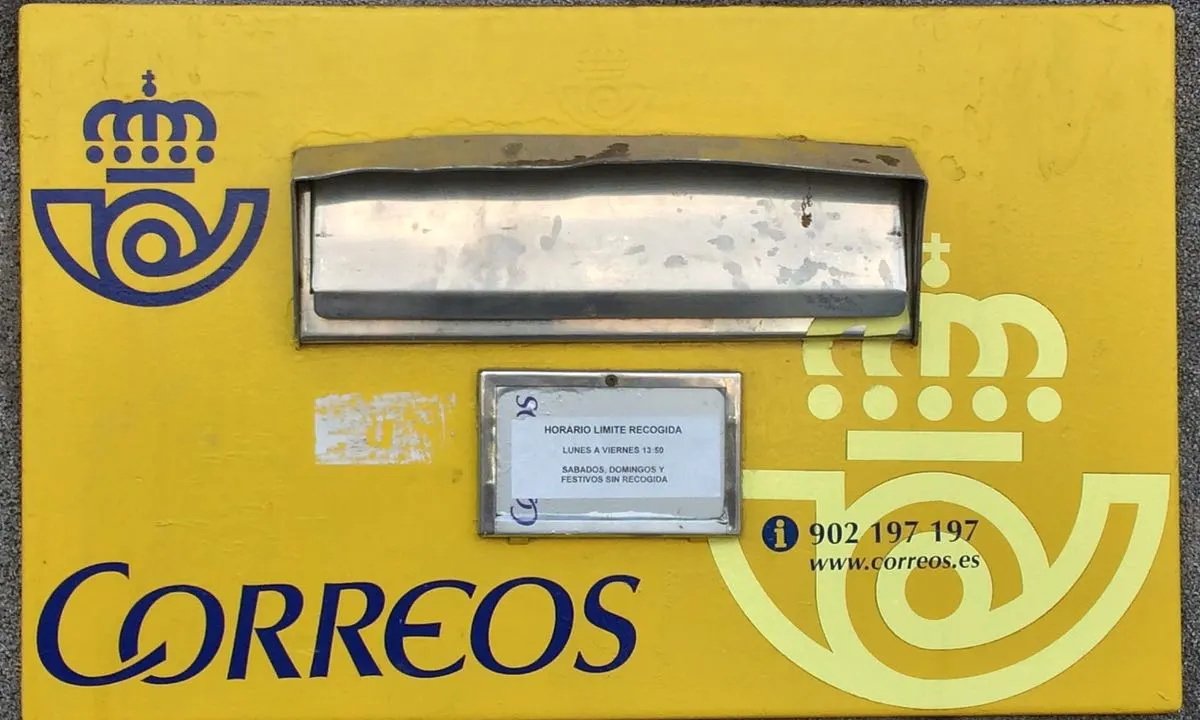 No, Correos no tiene su sede fiscal en Chipre