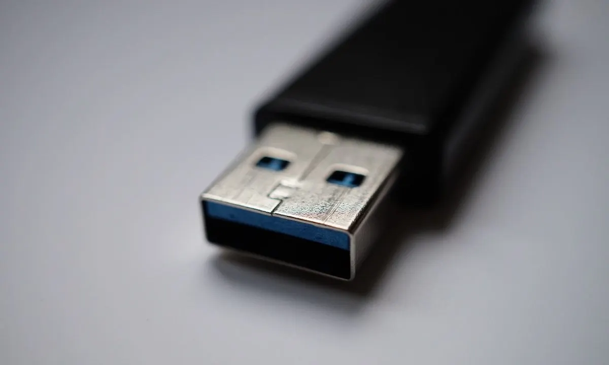 Kaspersky descubre un peligroso malware que roba datos de equipos sin conexión